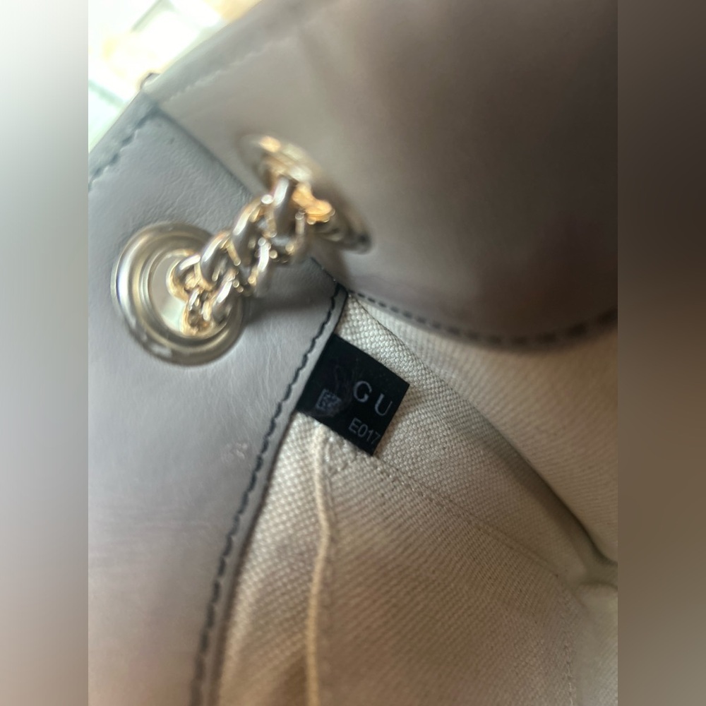 GUCCI Emily Guccissima Chain Leather Bag - Picture 15 of 16